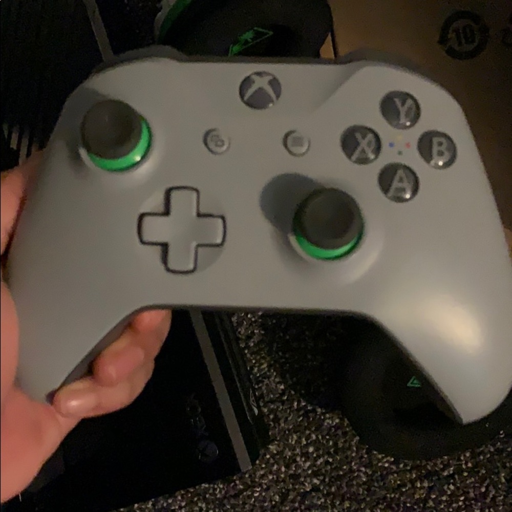 Xbox 1 bundle - Picture 3 of 4